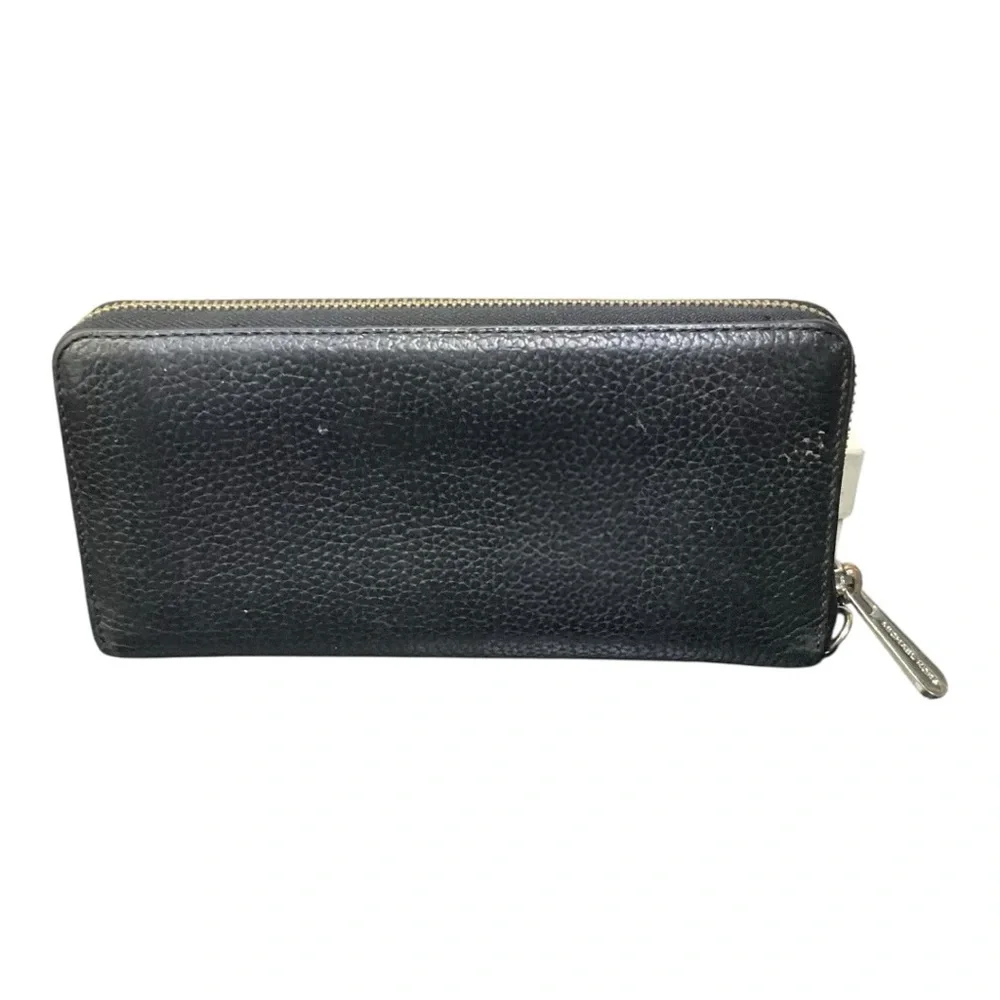 💼 Michael Kors Black Pebbled‎ Leather Zip-Around Wallet | Logo Plate